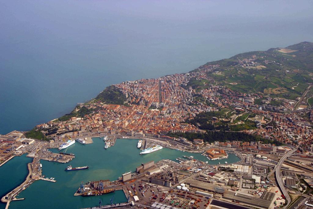 Il Guasco Rooms Ancona Exteriér fotografie